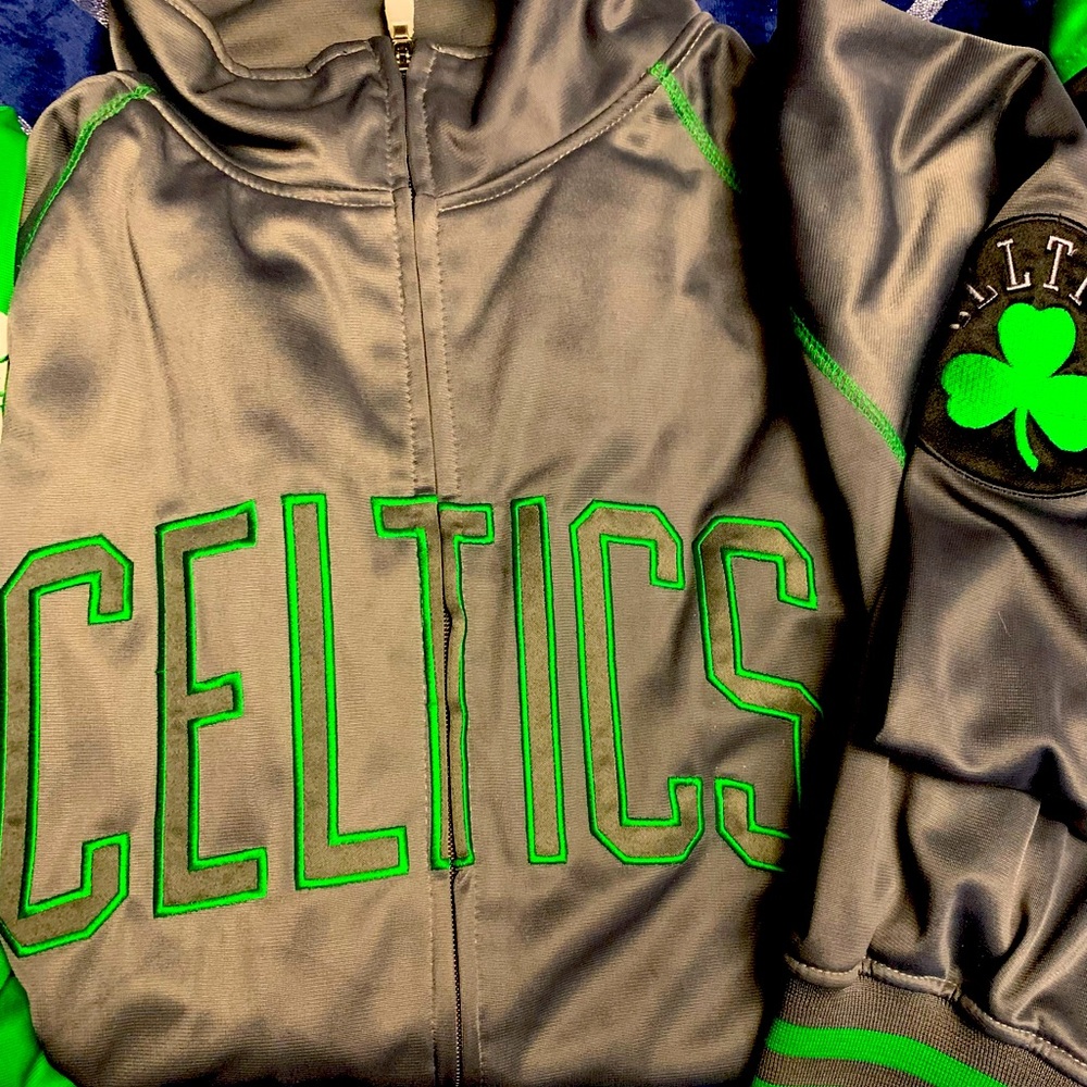 Multiple Jackets!!! - image 3